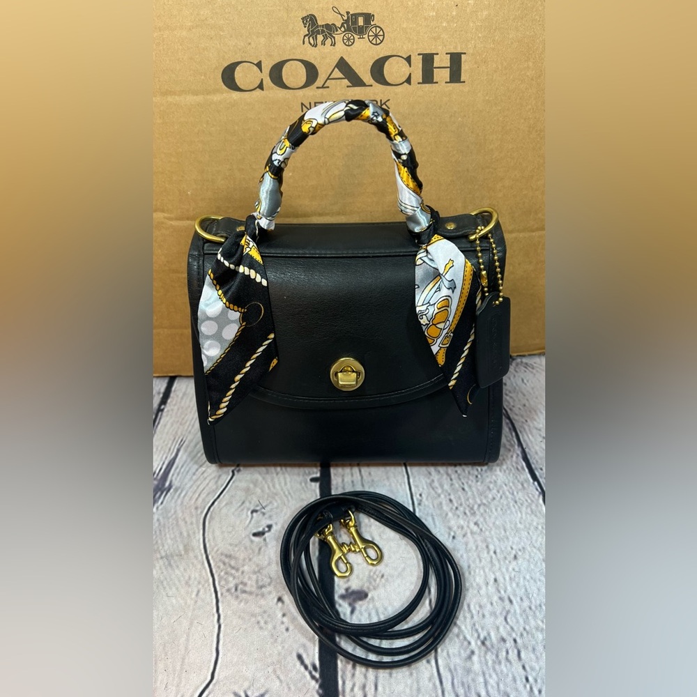 Coach Regina 9983 Top Handle Black Full-Grain Leather Brass Hardware EXC COND!